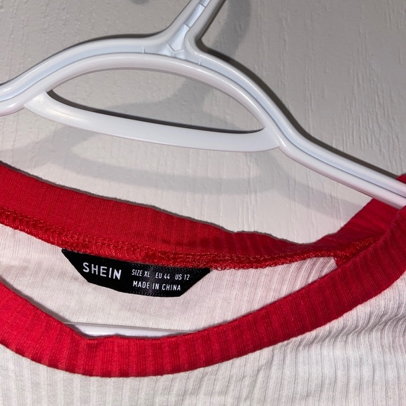 SHEIN Cropped T-Shirt - Picture 2 of 3